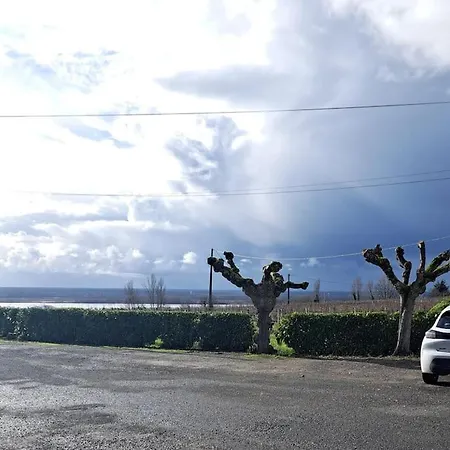 Prázdninový dům Maison Girondine 4 Personnes Saint-Seurin-de-Bourg